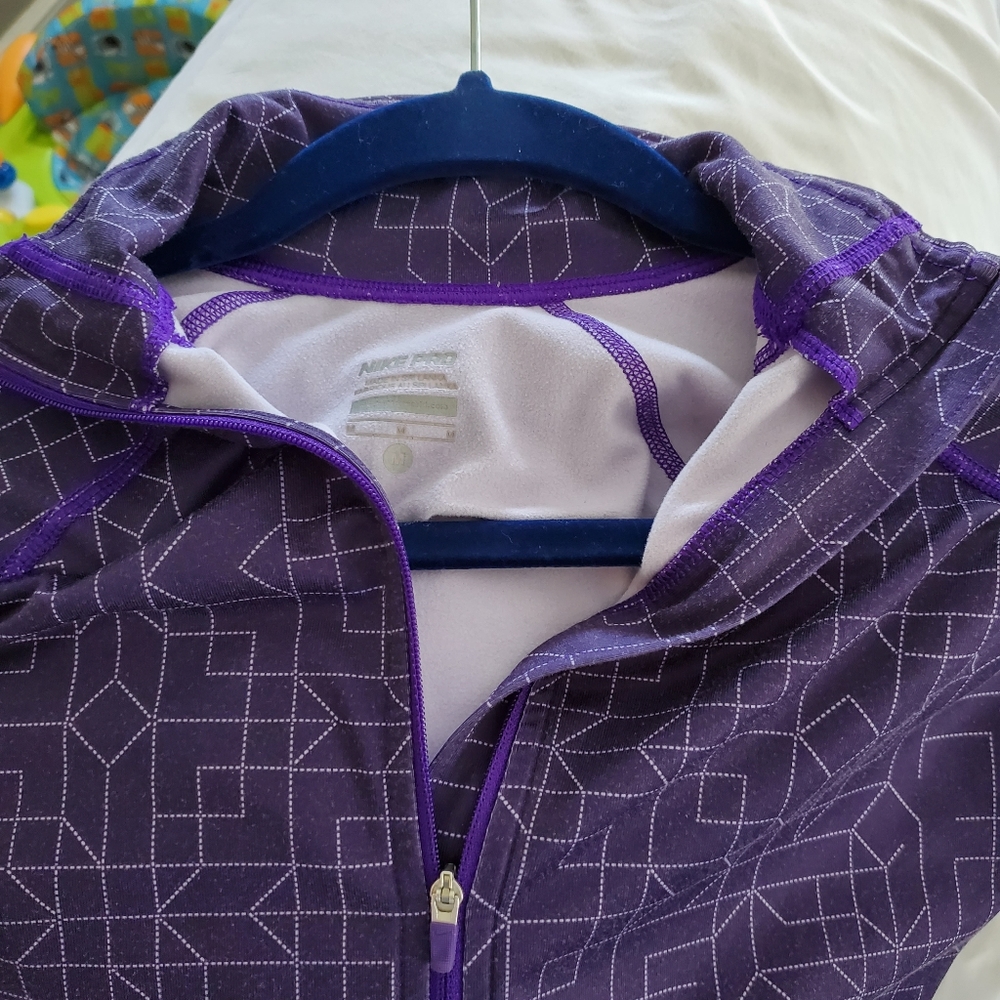 Nike Pullover - image 3